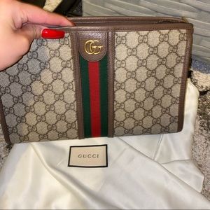 💯 Authentic Gucci Ophidia Toiletry pouch with materials to tuen into handbag.